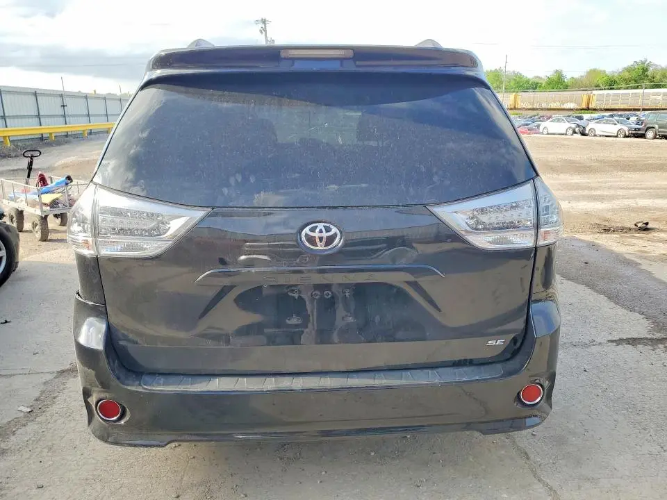 2015 TOYOTA SIENNA SPORT  