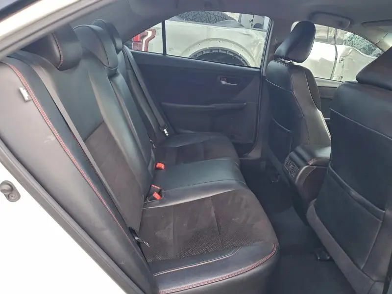 2015 TOYOTA CAMRY LE  