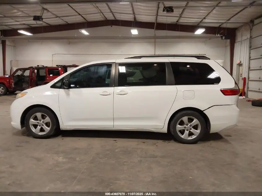 2015 TOYOTA SIENNA LE 8 PASSENGER