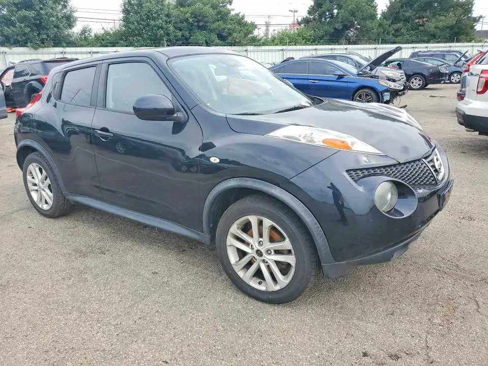 2013 NISSAN JUKE S  