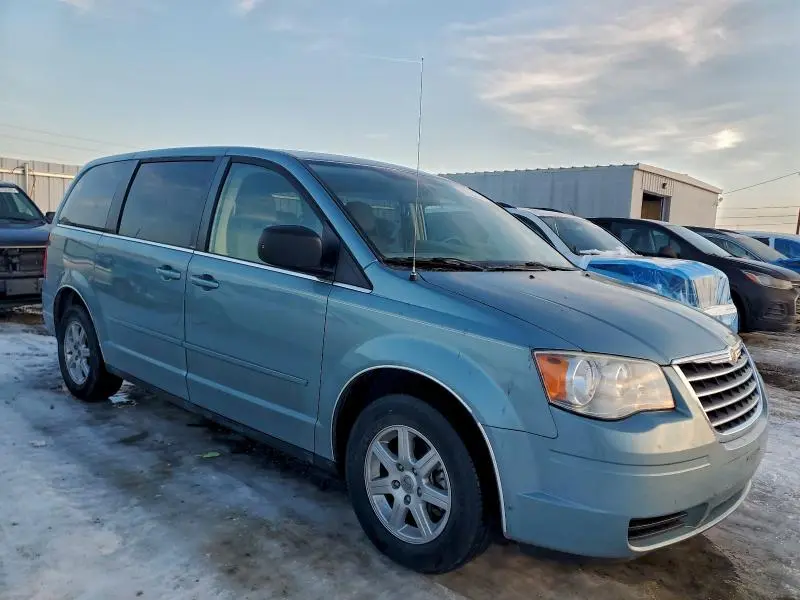 2010 CHRYSLER TOWN & COUNTRY LX  