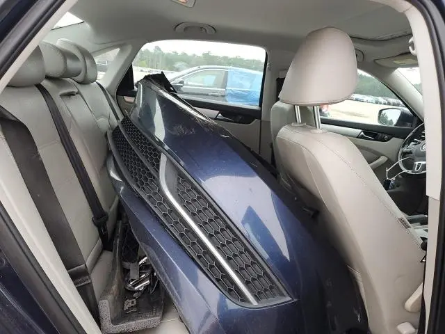 2013 VOLKSWAGEN PASSAT SE  