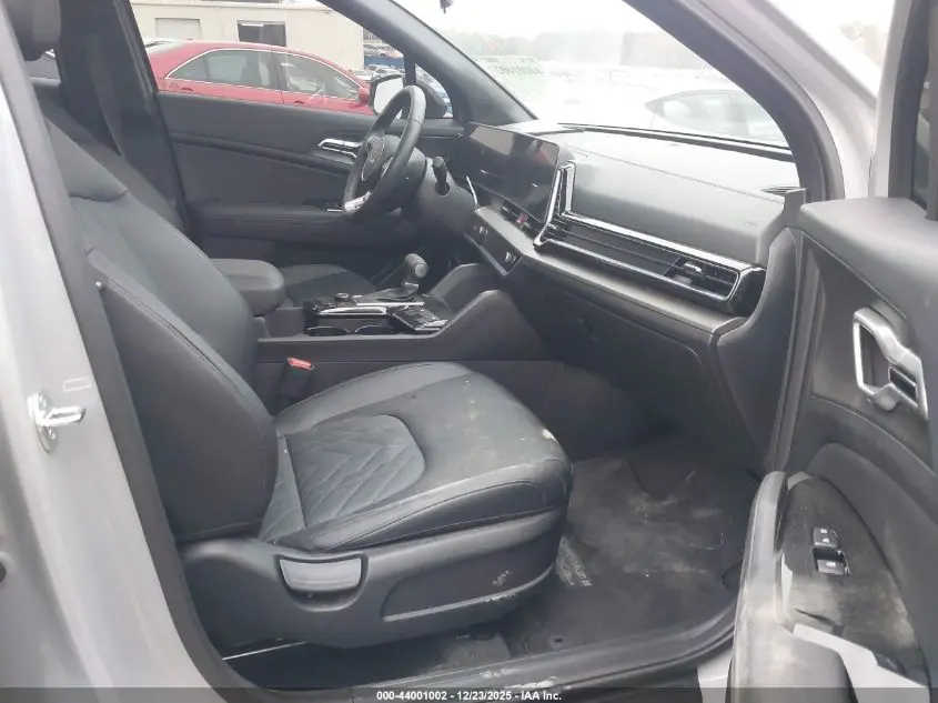 2025 KIA SPORTAGE X-LINE