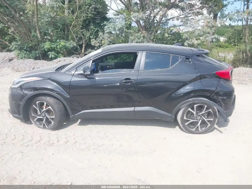2021 TOYOTA C-HR XLE