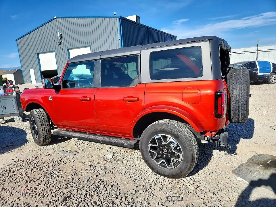 2024 FORD BRONCO OUTER BANKS  