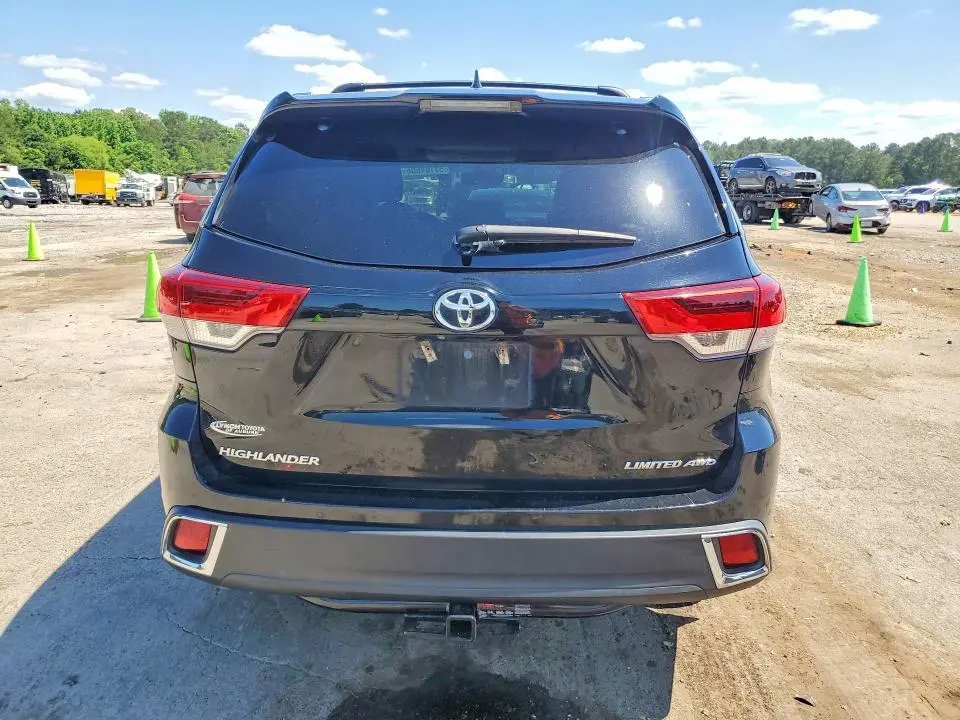 2018 TOYOTA HIGHLANDER LIMITED PLATINUM  