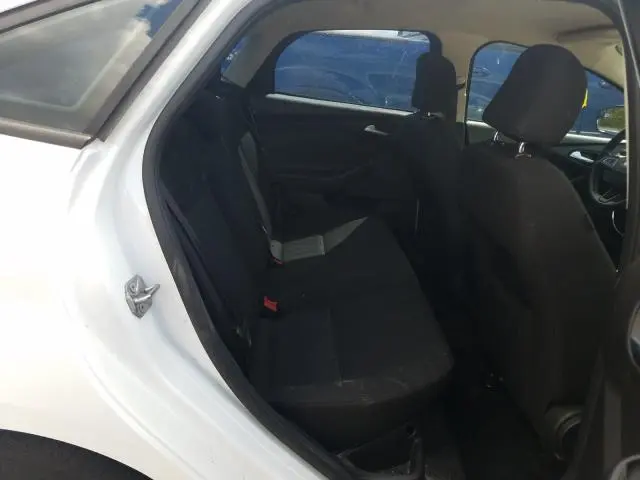 2017 FORD FOCUS SE