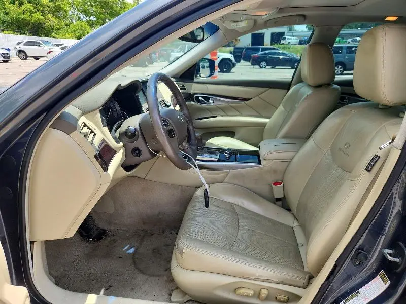 2011 INFINITI M37 BASE  