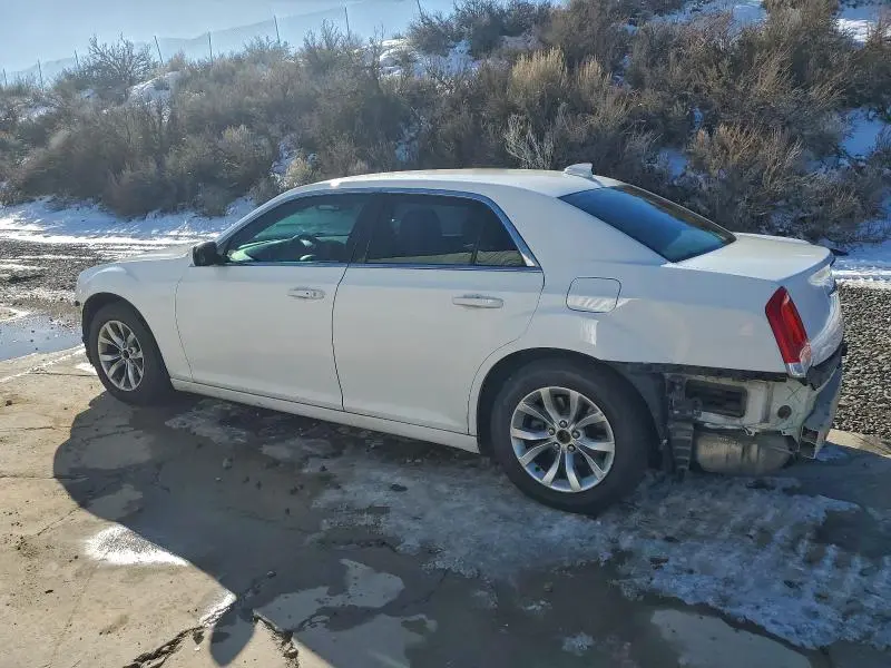 2015 CHRYSLER 300 LIMITED  