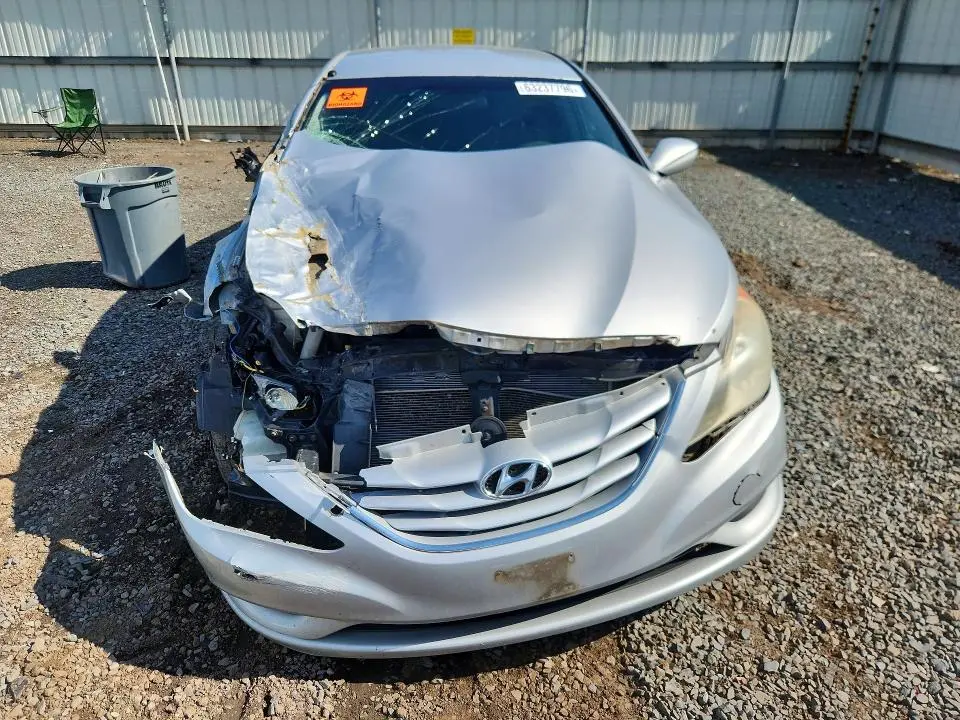 2011 HYUNDAI SONATA GLS  