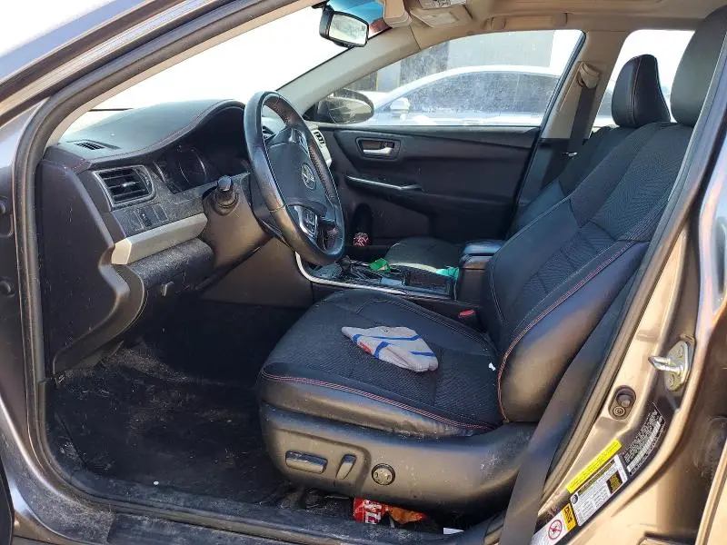 2017 TOYOTA CAMRY SE  