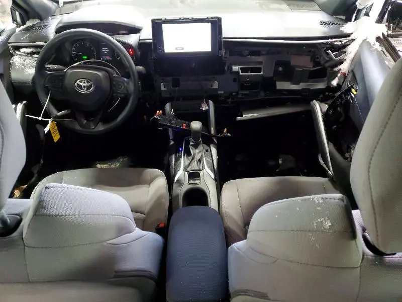 2024 TOYOTA COROLLA CROSS SE  