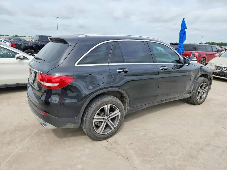 2019 MERCEDES-BENZ GLC 300  