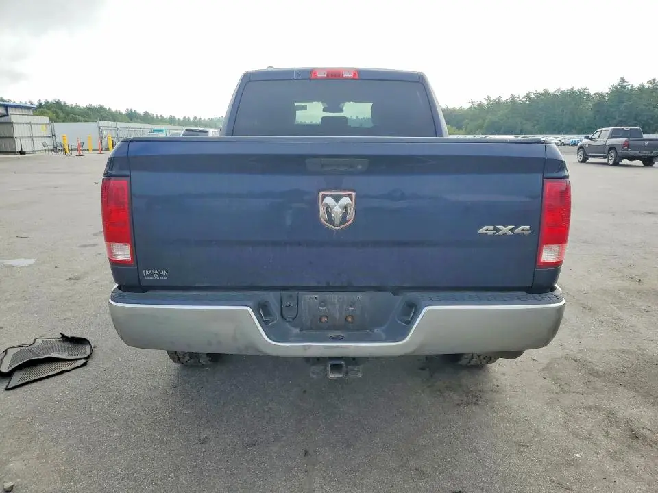 2015 RAM 1500 ST  