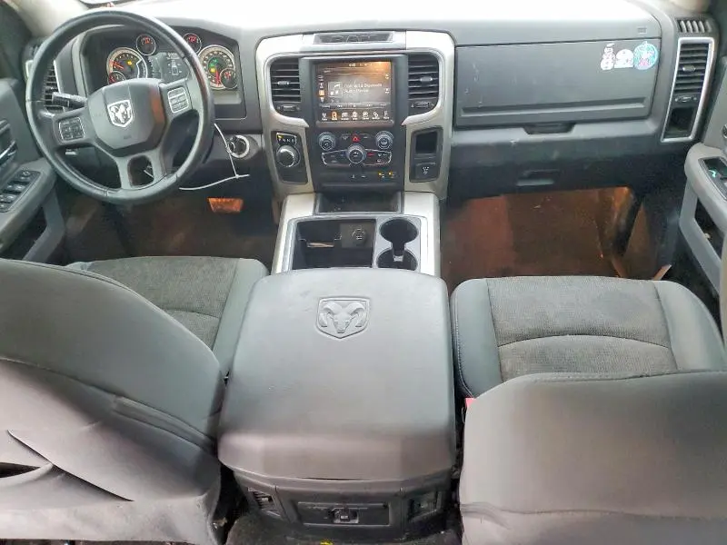 2014 RAM 1500 SLT  