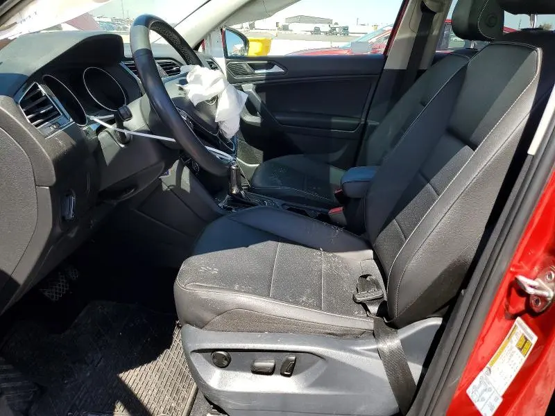 2021 VOLKSWAGEN TIGUAN SE  