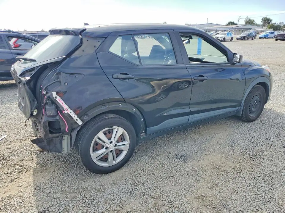 2020 NISSAN KICKS S  