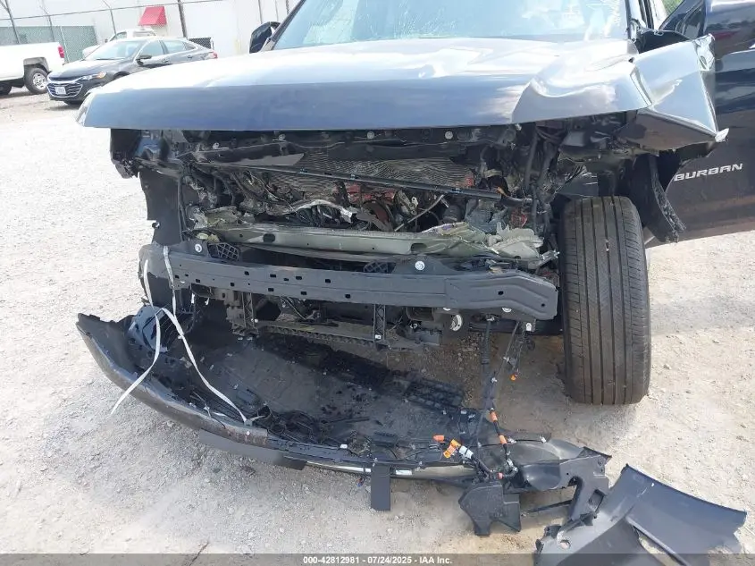 2024 CHEVROLET SUBURBAN 4WD LS