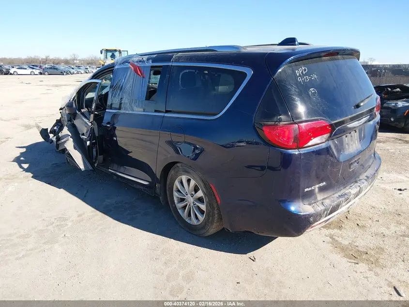2019 CHRYSLER PACIFICA TOURING L