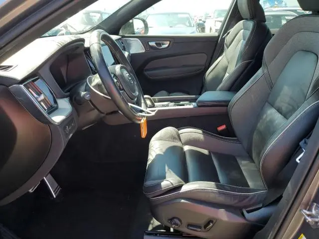 2021 VOLVO XC60 T8 RECHARGE R-DESIGN  