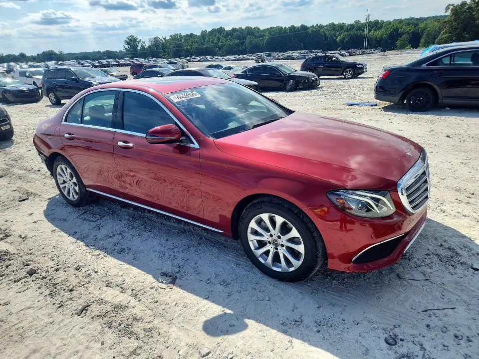 2019 MERCEDES-BENZ E 300  