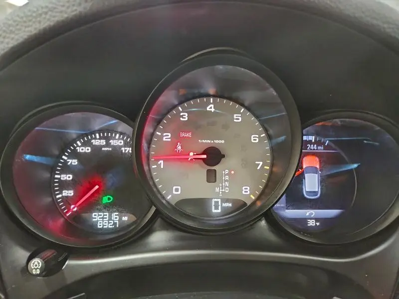 2015 PORSCHE MACAN S  