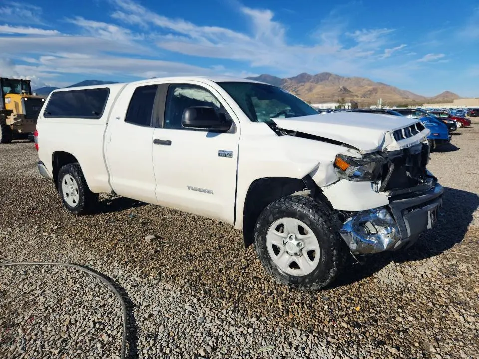 2021 TOYOTA TUNDRA SR5  