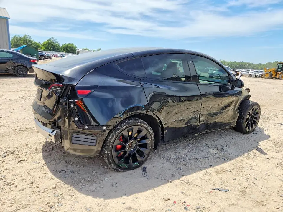 2024 TESLA MODEL Y   