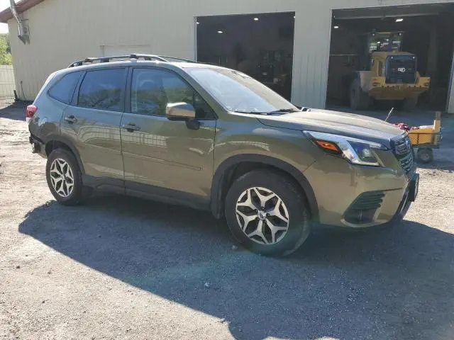 2022 SUBARU FORESTER PREMIUM  