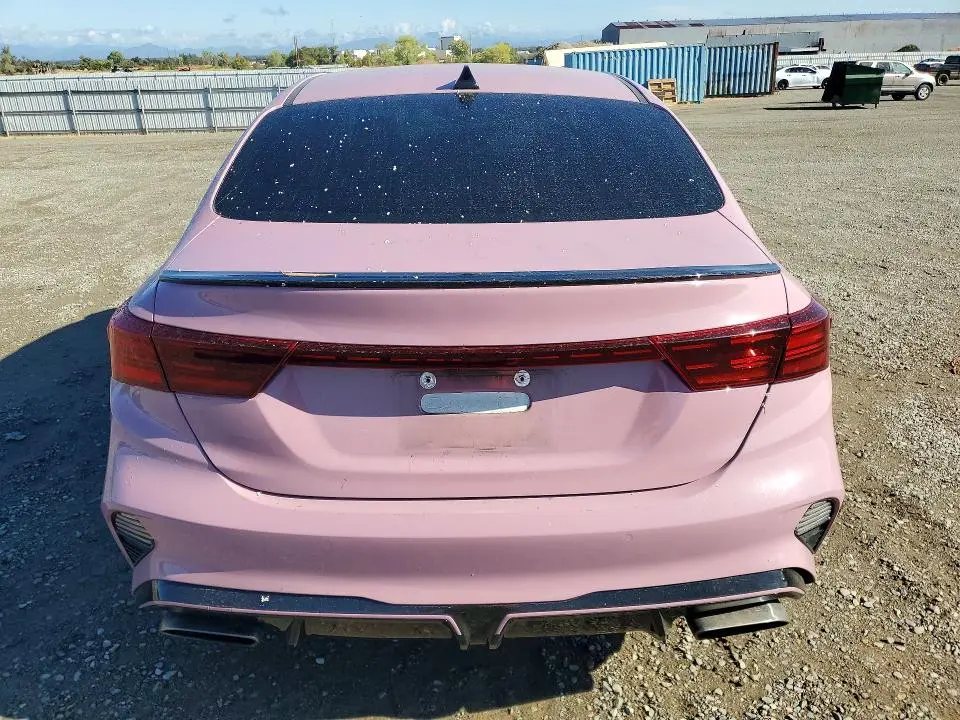 2024 KIA FORTE GT  