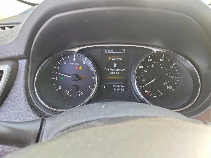 2014 NISSAN ROGUE SV  