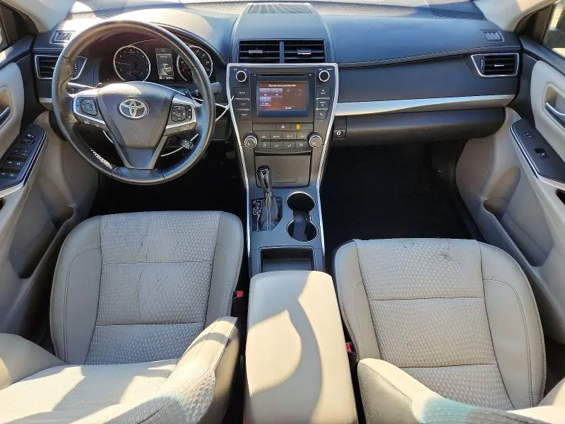 2015 TOYOTA CAMRY SE  