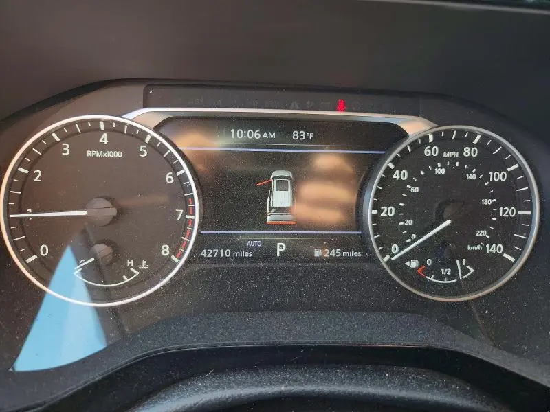 2023 NISSAN PATHFINDER SV  