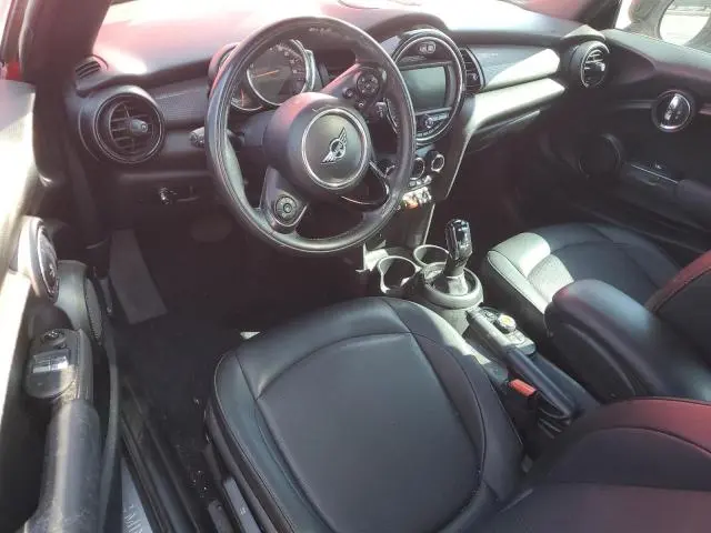 2021 MINI COOPER   