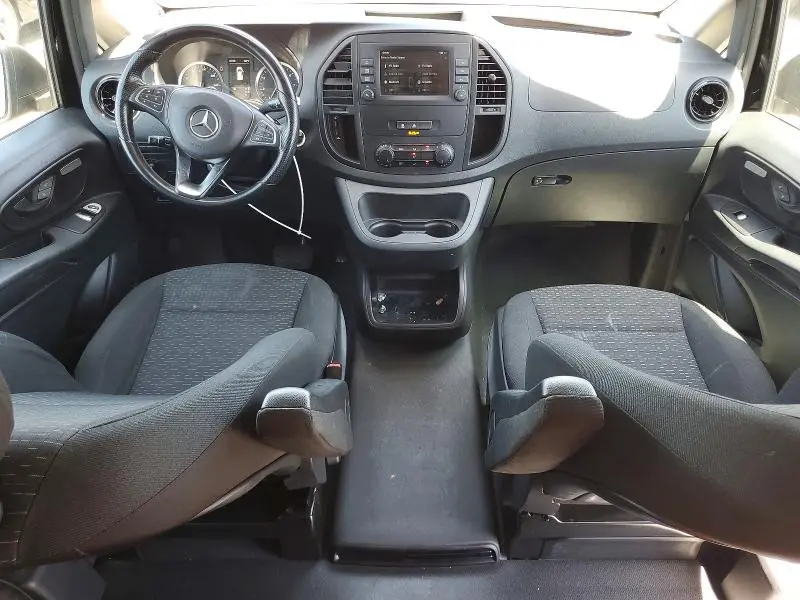 2023 MERCEDES-BENZ METRIS   