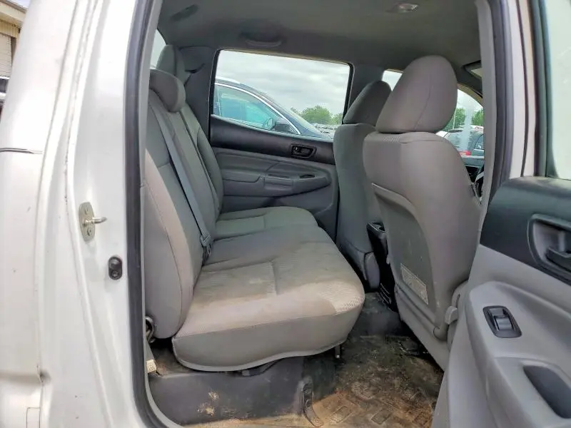 2012 TOYOTA TACOMA V6  