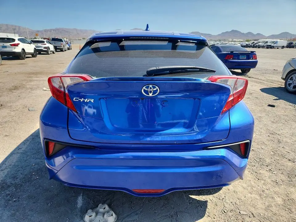 2018 TOYOTA C-HR XLE PREMIUM  
