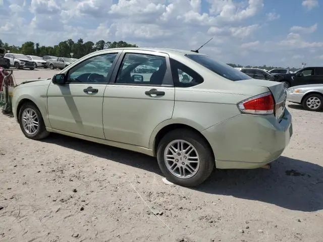 2010 FORD FOCUS SE  