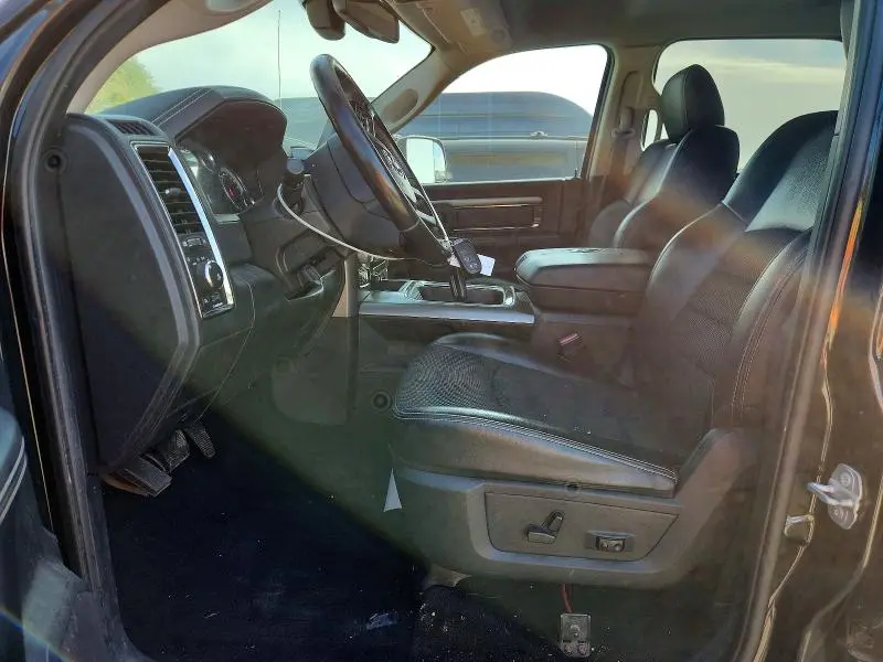 2016 RAM 1500 SPORT  
