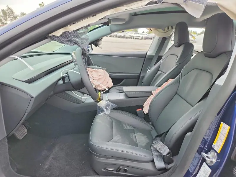 2026 TESLA MODEL 3   