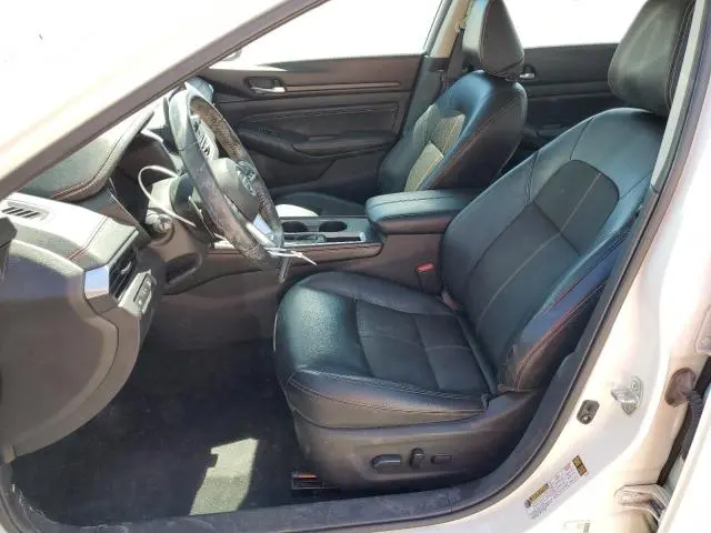 2019 NISSAN ALTIMA SR