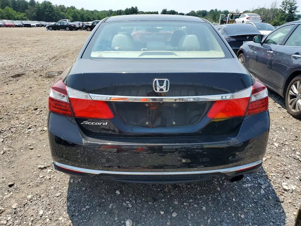 2017 HONDA ACCORD LX  