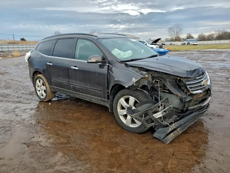 2017 CHEVROLET TRAVERSE LT  