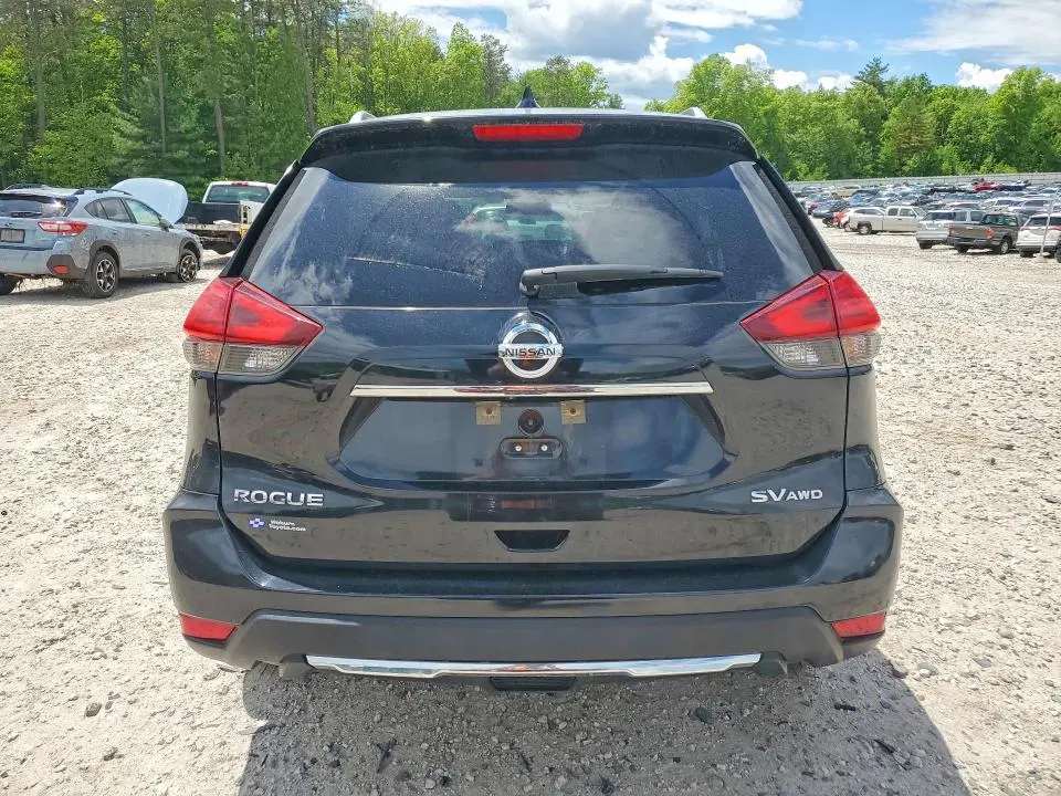 2017 NISSAN ROGUE SV  