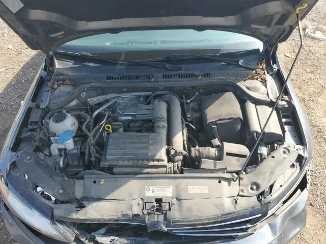 2017 VOLKSWAGEN JETTA SE  