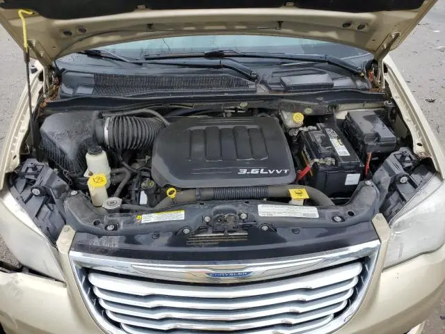 2011 CHRYSLER TOWN & COUNTRY TOURING  