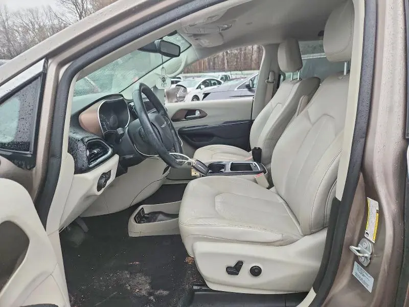 2017 CHRYSLER PACIFICA TOURING L PLUS  