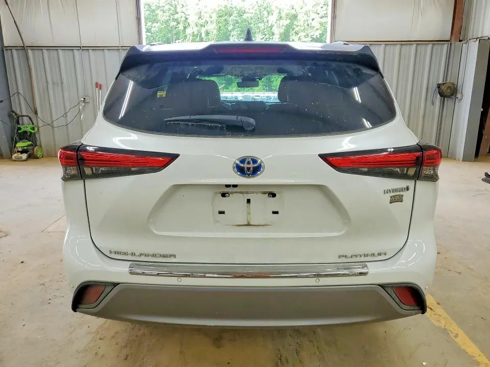2022 TOYOTA HIGHLANDER HYBRID PLATINUM  
