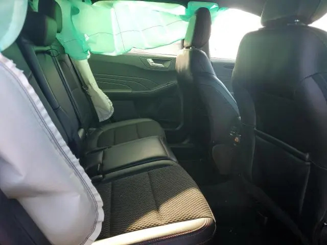 2023 FORD ESCAPE ST LINE  