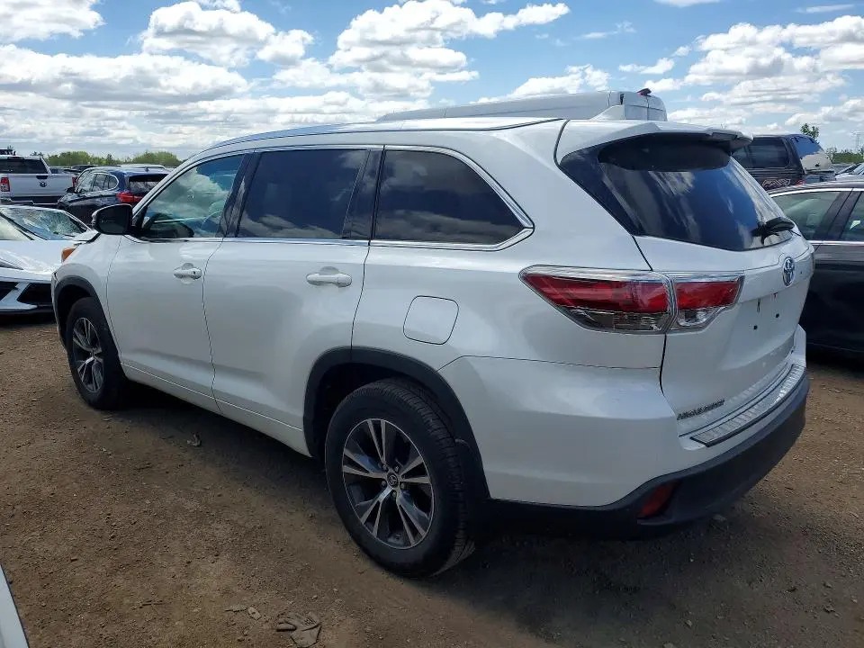 2016 TOYOTA HIGHLANDER XLE  